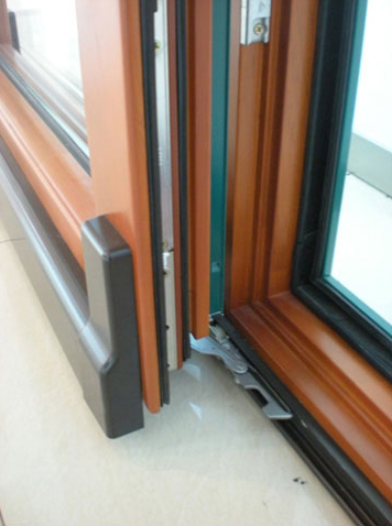 铝包木门窗的优点与缺点