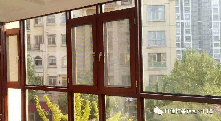 铝包木门窗外观设计幽美且安全性能高
