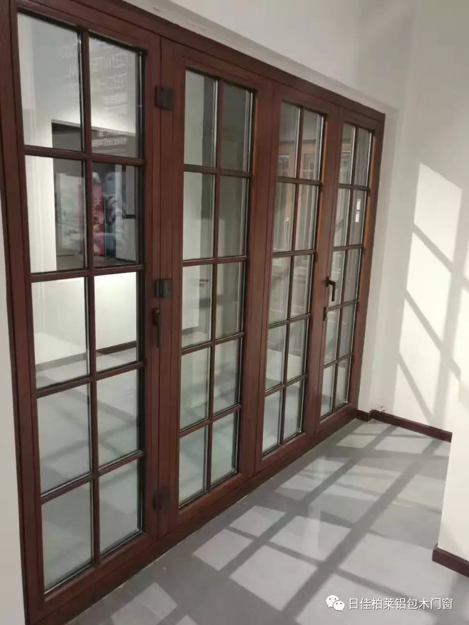 铝包木门窗